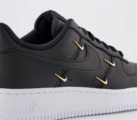 nike air force 1 zwart goud|air force 1 nike black gold.